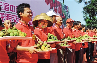 “互联网+荔枝”=味美+多销